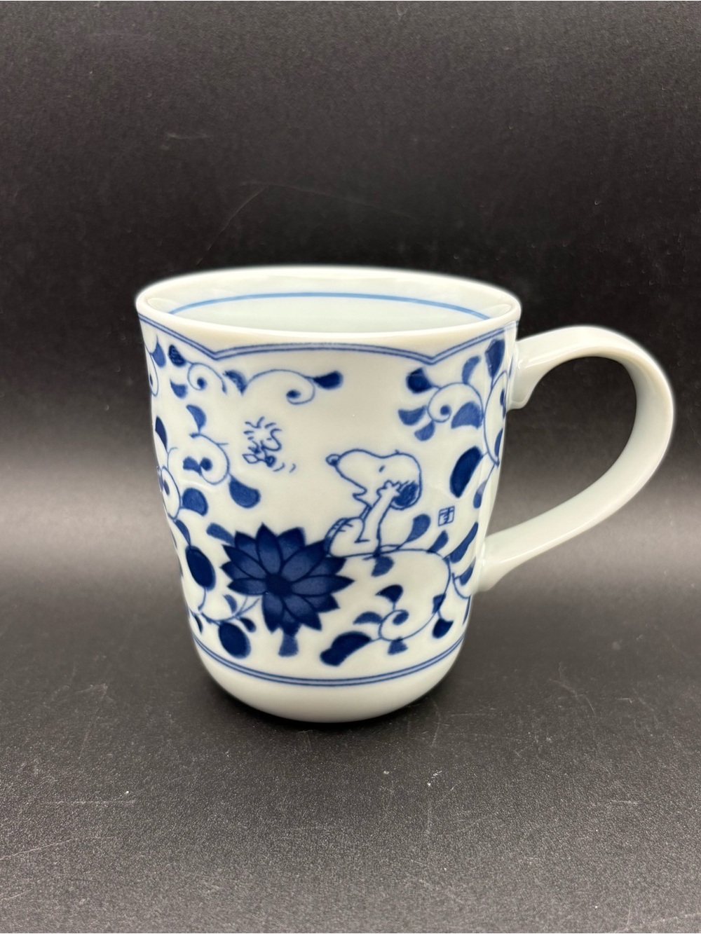 Kanesho Pottery Snoopy Indigo Arabesque Blue White Porcelain Mug Peanuts Japan